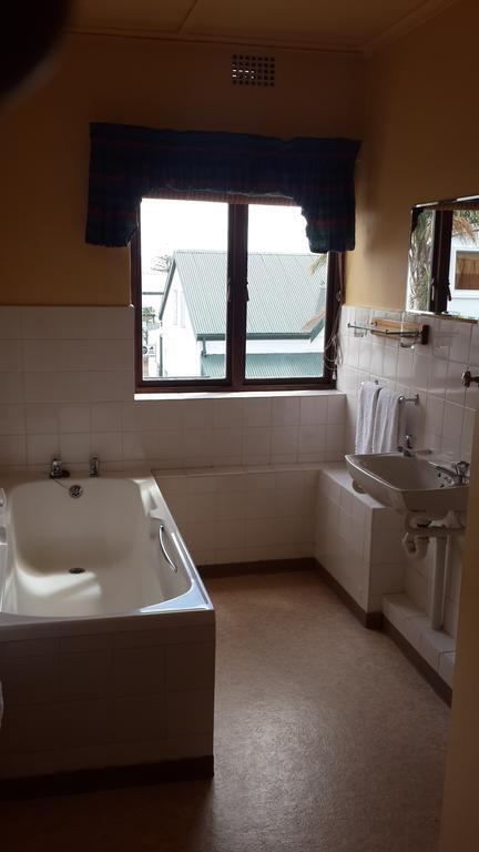 Victoria Hotel Bredasdorp Cameră foto