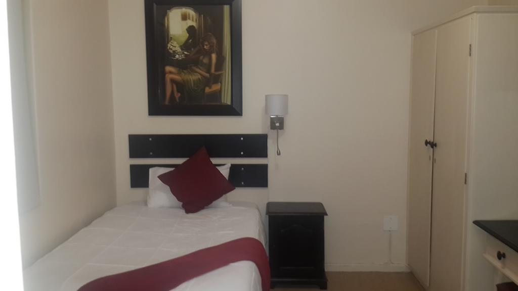 Victoria Hotel Bredasdorp Cameră foto